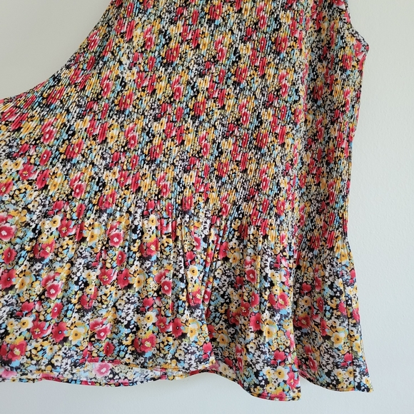 NWT Pleione Floral‎ Cottagecore Halter Neck Flowy Sleeveles Blouse S - Picture 3 of 10